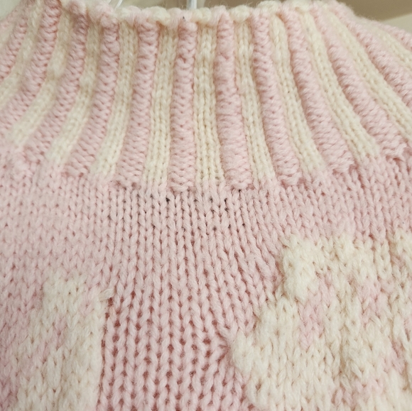 Classiques Size Large White and Pink and White Floral Rose Long Vintage Sweater - Picture 6 of 10